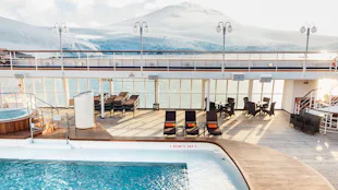 Silversea Silver Cloud Pool Deck